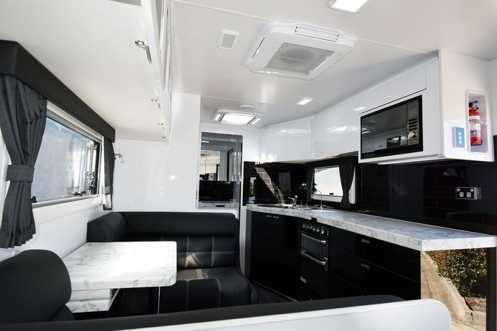 Commander Caravan living space